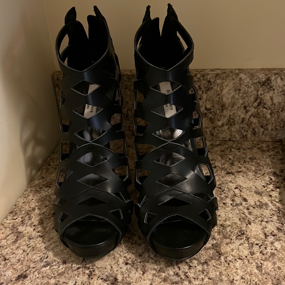 Simply Vera Vera Wang Peep Toe Booties